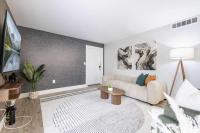 South Tampa Modern 2BR Retreat Pool Gym & Walkable Location - B&B Tampa