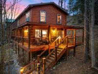 Elegant Chalet Getaway in Prime Location with Hot Tub & Pools - Ferienwohnung Pigeon Forge