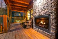 Elegant Chalet Getaway in Prime Location with Hot Tub & Pools - Ferienwohnung Pigeon Forge