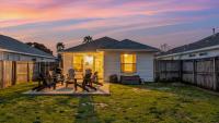Coastal Cottage with Private Beach - Bed and Breakfast Gulf Breeze