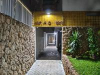 400 mt da Praia da Enseada Wi-fi Estacionamento gratuito cozinha completa - Chambres d'hôtes Guarujá