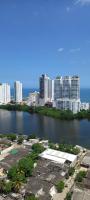 Apartamento en Torices Piso 24 - Cartagena - Playa cerca al Mar con piscina y Excelente vista - Chambres d'hôtes Carthagène