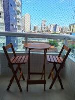 Ar Condicionado , Churrasqueira na Sacada, Roupas de Cama e Toalhas, Wifi, Bebedor, TV, próximo a praia na Guilhermina - Chambres d'hôtes Praia Grande