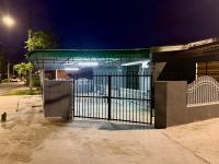 Homestay De Acacia Rumah Cengal - B&B Kuala Terengganu