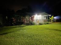 Fuaamotu Airport "Sleep & Go" Homestay - B&B Fua'amotu