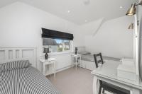 Chevin Forest Home with Cinema Style Room FULL HOUSE - Chambres d’hôtes Otley