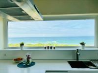 Casa de Mia Beachfront Home Playa de las Catedrales Ribadeo - B&B Pena