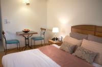 Double Bed - Non-Smoking