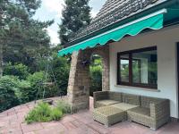 Haus Boom in Dreieich, sehr ruhig gelegen, nähe Frankfurt City und Messe, Frankfurt Flughafen, Golf Club - Bed and Breakfast Dreieich