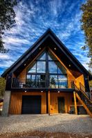 Luxury A-Frame w Sauna & Hot Tub that sleeps 10 - Chambres d'hôtes Duck Creek Village