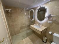 Zentromar Estepona - B&B Estepona