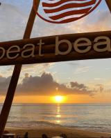 Condominio Villa Aurora, 150m da Praia de Taperapuam! - B&B Porto Seguro