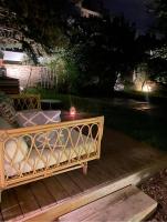 Charming Studio with Patio - Chambres d'hôtes Vienne