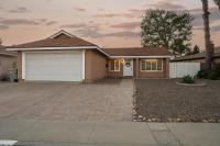 Entire Private House with Gated Yard, Garage, 4-Beds, Golf, Mira Mesa, 3 Bedrooms 2 Bathrooms, Available Now - Chambres d'hôtes San Diego