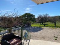 Villa avec piscine au milieu des champs - Bed and Breakfast Saint-Pons-de-Mauchiens