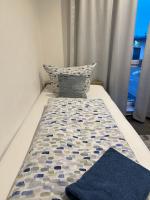 Compact single Room with Shared Bathroom ideal for travelers - Ferienwohnung Dingolfing