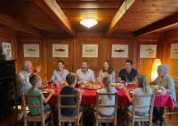 Ca da Viola, ampio chalet con sauna per gruppi fino a 11 persone - B&B Cavagnago