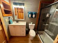 Shades of Gray - location, views, new listing special! - B&B Pigeon Forge