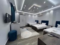 Dreibettzimmer mit eigenem Bad