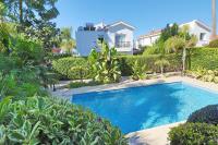 Palm Haven Coral Bay | Private Pool Bungalow - B&B Peyia