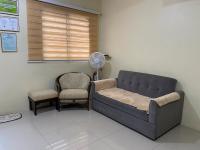 1BR Cozy Townhouse - AC in room only - B&B General Trias