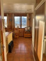 Appartement Cosy avec Vue Montagne, Balcon & Parking Gratuit - Chambres d'hôtes Font-Romeu