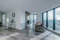 Luxurious 2Bed Apartment, Sleeps 6, 3 beds - Bed and Breakfast Preston
