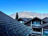 Relaxed Loft Stay Between Lake & Mountains - B&B Leissigen