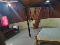 THE DOCkSIDE INN - B&B Madikeri