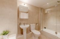 Roomspace Serviced Apartments - The Courtyard - Bed and Breakfast Londen