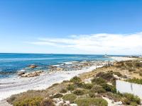 Raga Rocks - B&B Stompneusbaai