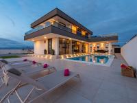 Villa Kraken ZadarVillas - B&B Dračan
