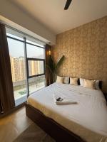 Fifth Heaven Studio at Spectrum Mall - B&B Noida