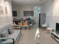 Homestay Vista Alam 2 Rooms With Balcony Shah Alam City Centre By Haideen-S1 - B&B Shah Alam