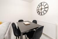 Modern City Centre 3bd - Fire Pit - Free Parking - B&B Mánchester