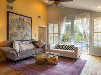 East ATX 3BR 2BA, Patio and Fire Pit Mins to Downtown by Austin Vacay - B&B Austin