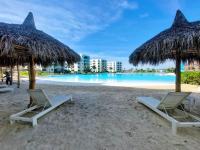 Apartment with balcony overlooking crystal-clear lagoon and - B&B Mazatlán