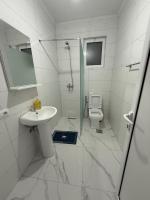 Gzim Peja - B&B Ulcinj