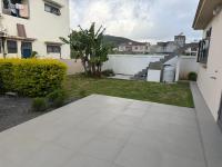 Modern Private House with Garden, Garage - Chambres d'hôtes Vacoas