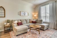 Texas A&M Game Day Hub: Family Retreat w/ Yard - Chambres d'hôtes Bryan
