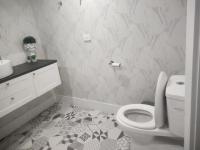 Queen bed on acreage in share house - B&B Curra