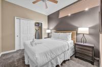 Luxe Downtown Condo • Pool Table & Parking - Bed and Breakfast Cleveland