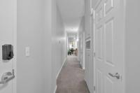 Stylish Condo • Walk to Theaters • Parking - Ferienwohnung Cleveland