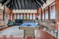 Urban Industrial Penthouse | Game Room Pool Table - B&B Cleveland