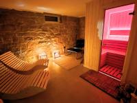 Dom Przy Czerwonym Szlaku - The Red Trail Cottage - B&B Cisiec