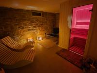 Domek przy czerwonym szlaku - The Red Trail Cabin - B&B Węgierska Górka