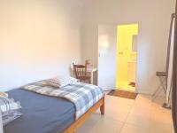 Beautiful Room with Private Bathroom - Prime Location & Close to Shops - B&B Sydney
