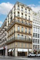 Montaigne - Sunlit Corner Penthouse with Balcony - Bed and Breakfast Parijs