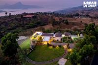 StayVista at Beyond Infinity with Hill View, BBQ - Bed and Breakfast Lonavla