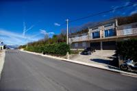 Apartment Vojin - Ferienwohnung Radanovići